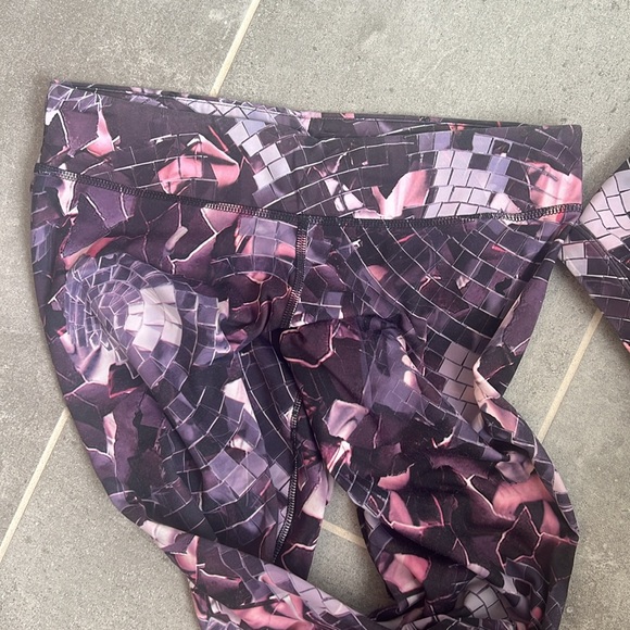 Reebok Leggings and Sports Bra Set - Picture 3 of 5